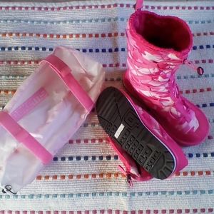 Pakems weather shoes size 5